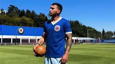 Cruz Azul Juan Escobar Interesa A Equipos Grandes De La Liga Mx Tras