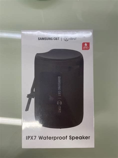 全新 黑色 Samsung C T ITFIT IPX7 Waterproof Speaker 藍牙喇叭 音響器材 耳筒 Carousell