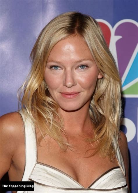 Kelli Giddish Topless And Sexy Collection 15 Pics Videos Thefappening