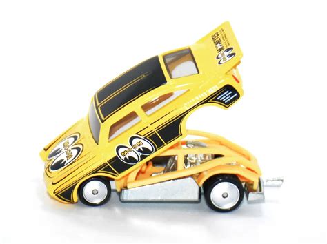 Hot Wheels Mooneyes 65 Volkswagen Fastback Loose Cars