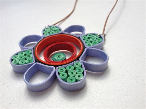 Little Circles: Free Quilling Tutorials & Guides