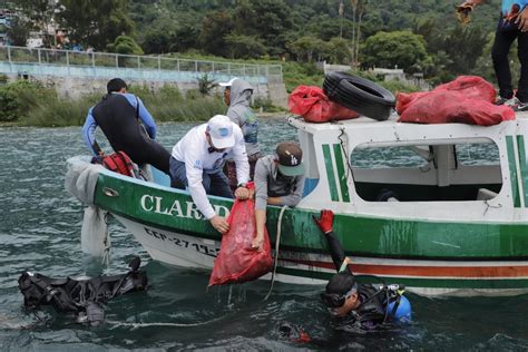 Participan M S De Mil J Venes En La Segunda Fase De Playas Limpias