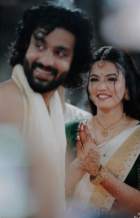 Pics Aparna Das And Deepak Parambol Marry In Kerala