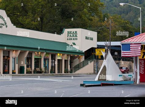 Cherokee Reservation Cherokee North Carolina Hi Res Stock Photography