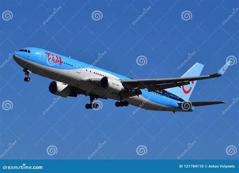 Tui Airlines Netherlands Boeing 767 Editorial Image Image Of Group