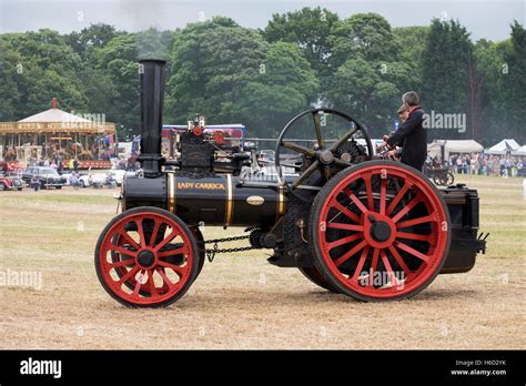 Vintage Steam Traction Engine Stock Photo Alamy