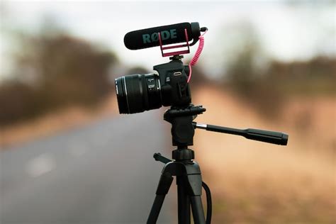 7 Best Vlogging Cameras With Flip Screen Under 500