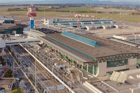 Aeroporto Di Fiumicino Via Libera Ad Acqua Vino E Profumi Nel