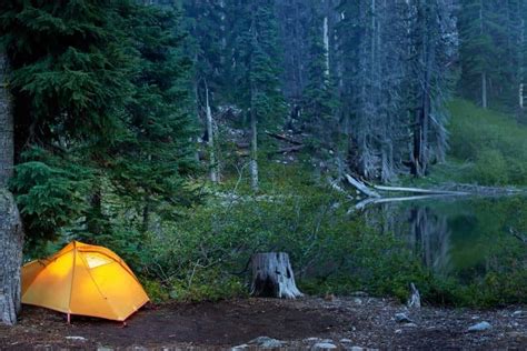 6 Reasons Why Spring Camping is Perfectly Awesome