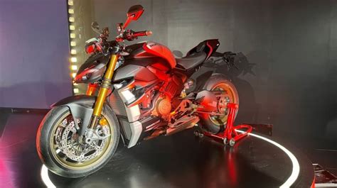 Babak Baru Di Indonesia Ducati Luncurkan 2 Motor Dan Resmikan Diler Baru