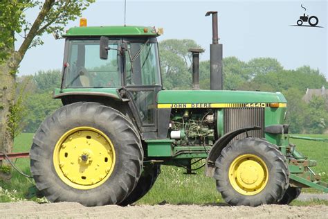 Foto John Deere 4440 #904413