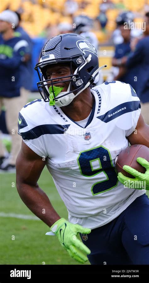 Kenneth Walker Seahawks Hi Res Stock Photography And Images Alamy