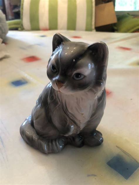 sehr schöne grau weisse Katzenfigur Kaufen auf Ricardo