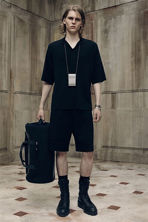 Balenciaga Spring/Summer 2016 - Fucking Young!