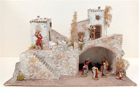 Presepe Completo Con Capanna E 16 Statuine In Stile Popolare 8 Cm