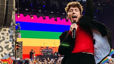 Troye Sivan ZaczĄŁ Pride Month W Polsce Youtube