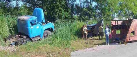 Accidente De Tr Nsito En Granma Dos Muertos Y Una Veintena De Heridos