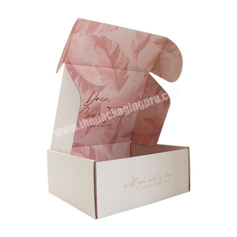 Custom Magnetic T Boxes Luxury Packaging For Present Foldable Card Folding Cardboard Paper