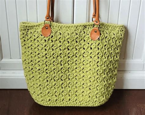 30 Easy-to-Follow Crochet Tote Bag Patterns - Stitch11