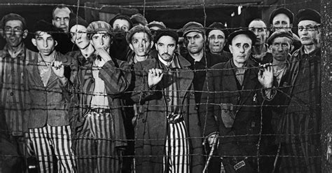 Prisoners at the Buchenwald Concentration Camp, April 1945 : r/Historycord