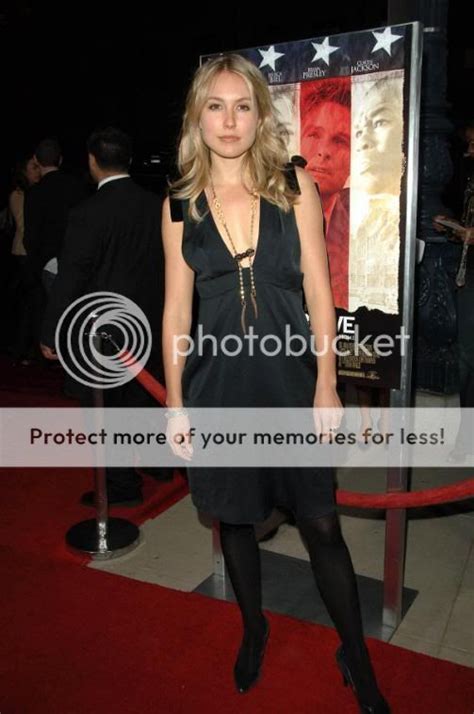 Daily Blog Of Nonsense BABE OF THE DAY Sarah Carter