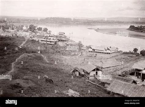 Vintage Late 19th Century Photograph Town Of Mingin Chindwin River