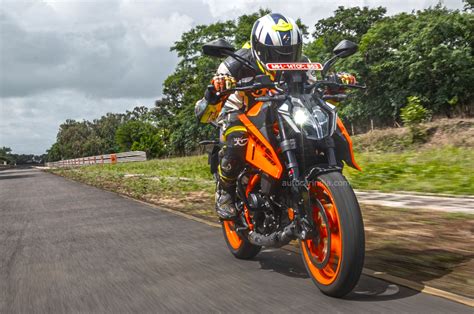 Gen 3 Ktm 390 Duke Review Price Performance Features Introduction