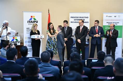 ITAIPU Incorpora Oficialmente A 58 Nuevos Empleados Que Superaron