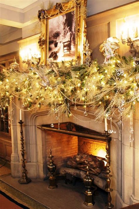 25 Stunning Christmas Fireplace Ideas To Try Instaloverz