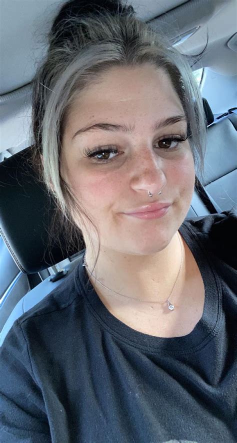 F Am I Hot With Out Makeup R Amihot