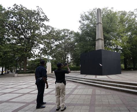 What Confederate Monument Builders Were Thinking - Bloomberg