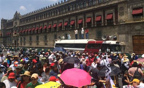 Quihubole MAESTROS DE LA CNTE INGRESAN AL ZÓCALO