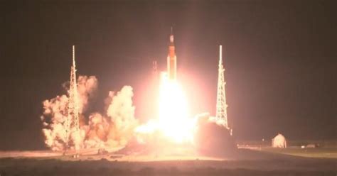 Nasa Launches Artemis Rocket On A Mission To The Moon Cbs News