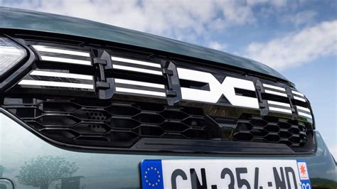 Dacia Promet Deux Nouveaux Suv Apr S Le Bigster Motors Actu