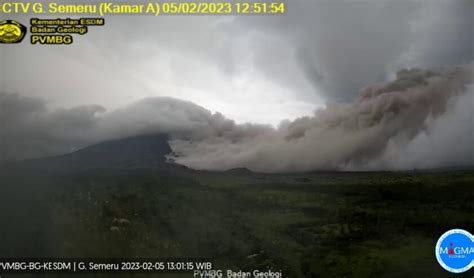 Semeru Erupsi Lagi Ketinggian Letusan Meter Suara Surabaya