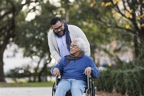 Tips For Checking In On Elderly Parents How To Manage Their Needs