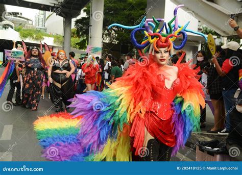 The Parade Of The Lgbtq Community In Celebrate Pride In Love Finale