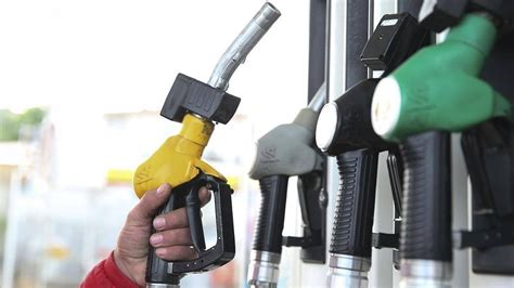 Petrol Haftan N Dibinde Akaryak T Fiyatlar Na Yeni Indirim Yolda