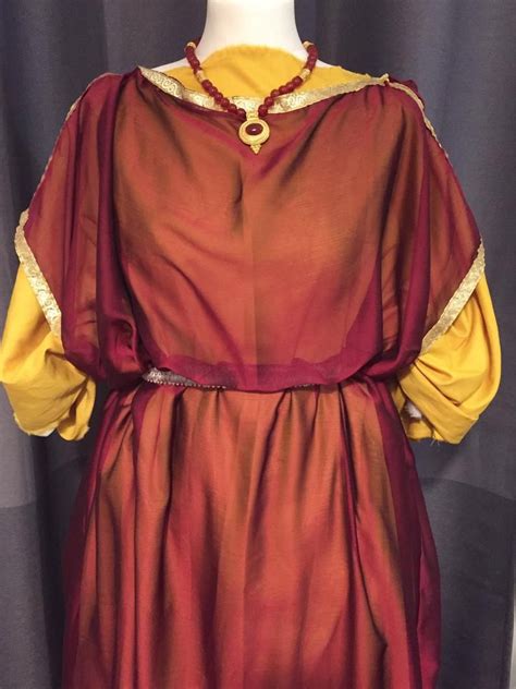 Roman Woman S Set Historically Accurate Reenactment Etsy Roman Fashion Roman Clothes