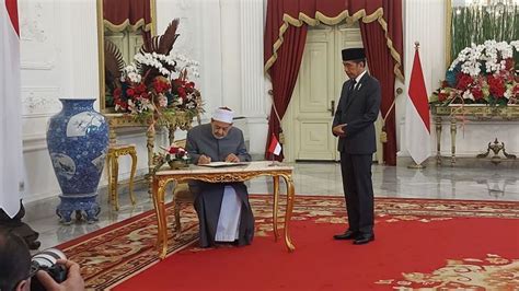 Presiden Jokowi Terima Kunjungan Grand Syekh Al Azhar Di Istana Merdeka