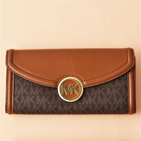 Michael Kors Fulton Large Flap Continental Wallet Signature Brown Averand