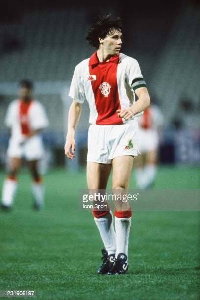 262 Marco Van Basten Ajax Photos & High Res Pictures - Getty Images