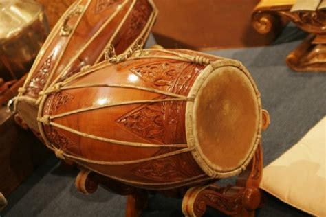 10 Alat Musik Tradisional Lampung dan Cara Memainkannya - Tambah Pinter