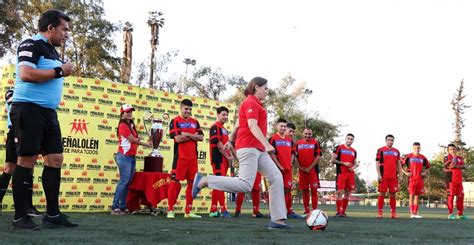 Y partió el XXVII Campeonato de Fútbol Nocturno de Peñalolén