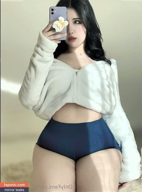 Shiny Asmr Aka Shinyasmr Nude Leaks Onlyfans Patreon Photo Faponic