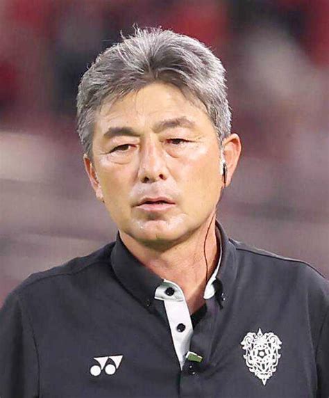 福岡・長谷部茂利監督は判定と広島の“ダイブ”に不満「あまりいいプレーじゃない」 第2戦へ遺恨か スポーツ報知