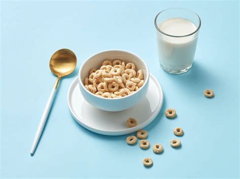 Milk Substitutes For Cereal (That Actually Taste Good)