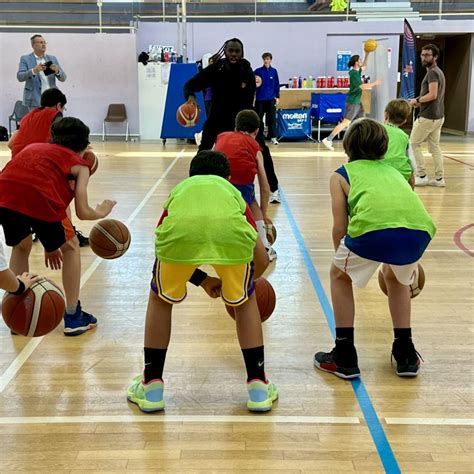 3 joueurs du MSB à l entraînement photos ASCA Basket