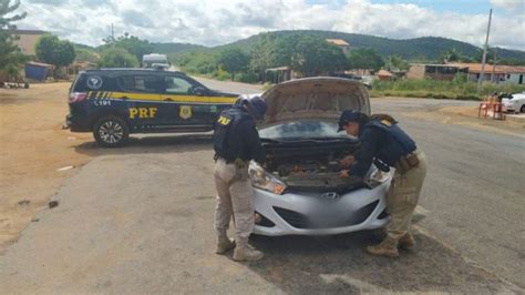 PRF Recuperou Carro Roubado Rodando Placas Clonadas Na BR 030