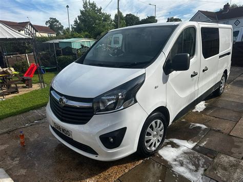 Vauxhall Vivaro 2900 Sport Cdti Ecoflex Bi Turbo Crew Van Ebay